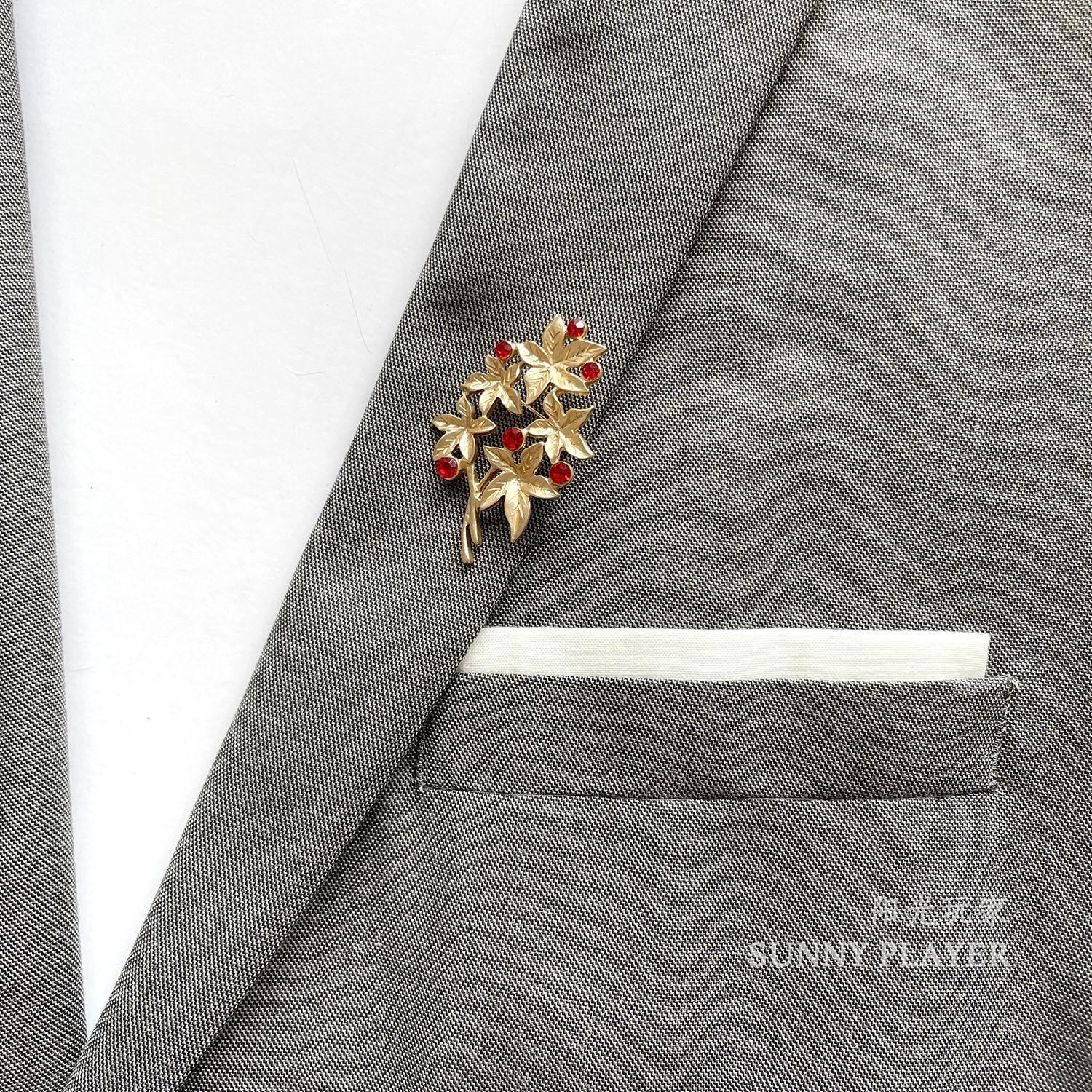 

Набір брошок та корсаж з перлів у стилі Морі для весілля нареченої та нареченого