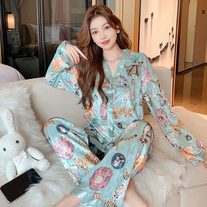 OEING Women's Golden Velvet Pajama Set