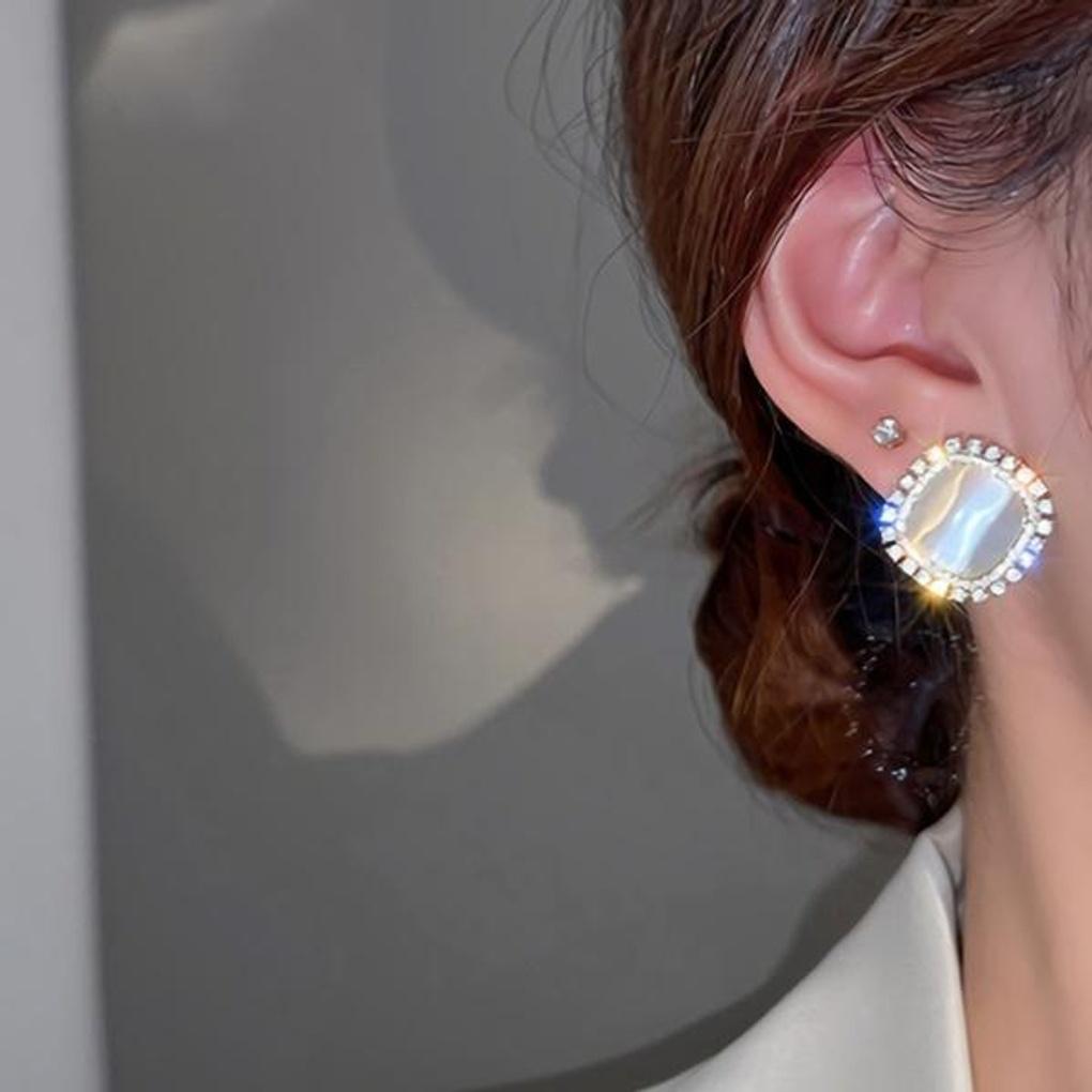 Damen Accessoires Retro Lange Stein Gold Ohrringe