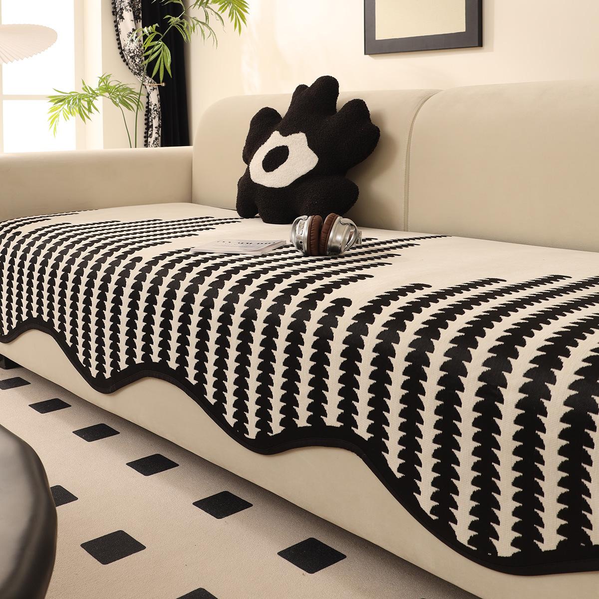 

Special-Shaped Sofa Cushion Light Luxury High-End Sense Universal In All Seasons New Irregular Sofa Seat Cushion Sofa Cover Towel 90*70cm