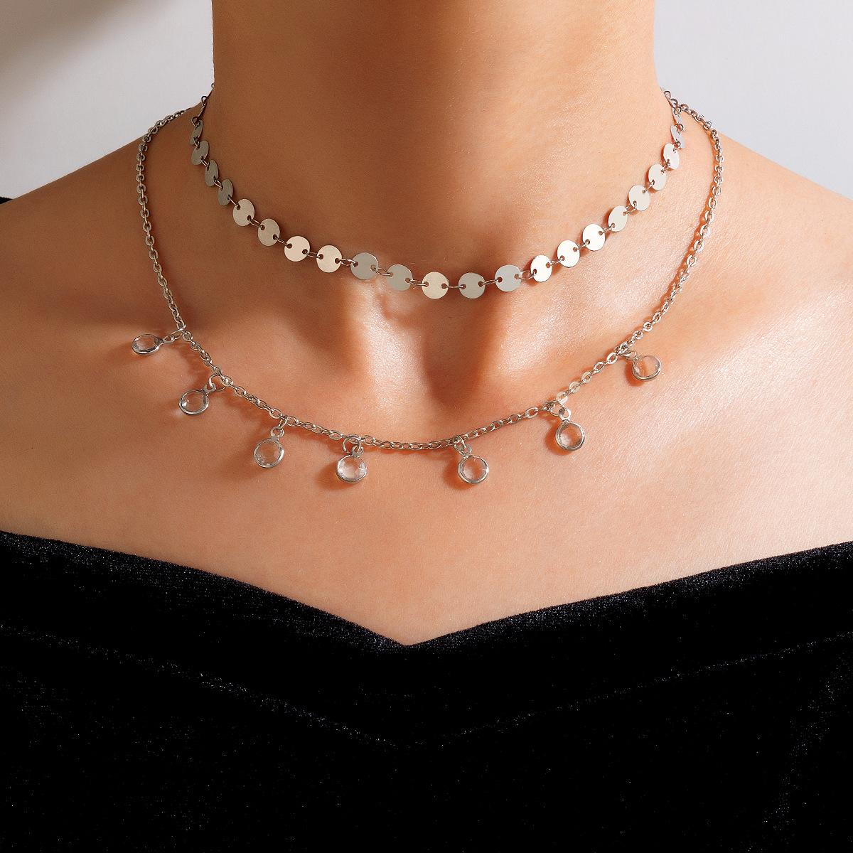 

Trendy European Minimalist Double Layer Round Crystal Rhinestone Sequin Collarbone Necklace Elegant Party Jewelry Gift for Women