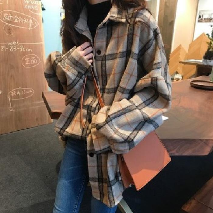 Korean Version of The Retro Wild Plaid Shirt Female Student Loose Lazy Style Long-sleeved Jacket Tide