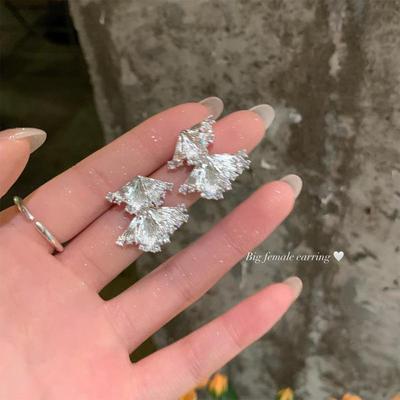 French Retro Zirconia Pleated Fan Earrings: Elegant Full Diamond Studs for Daily Wear