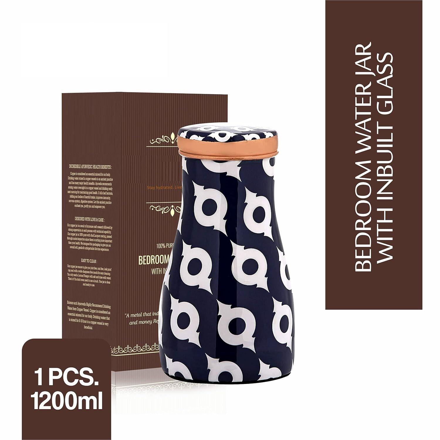 

Медная спальная банка со встроенным стеклом | Сине-белый дизайн | Ручная работа, герметичная, бесшовная | Аюрведические преимущества, антиоксидантные свойства |