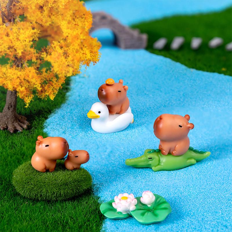 Miniature Cartoon Capybara Model Figurine Desk Garden Landscape Ornament Resin Craft Home Office Decor Car Desktop Knickknacks