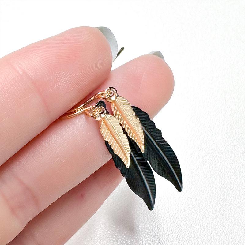 Black and Gold Two-color Electroplated Feather Earrings Niche Design Leaf Earrings Fashionable and Versatile Earrings