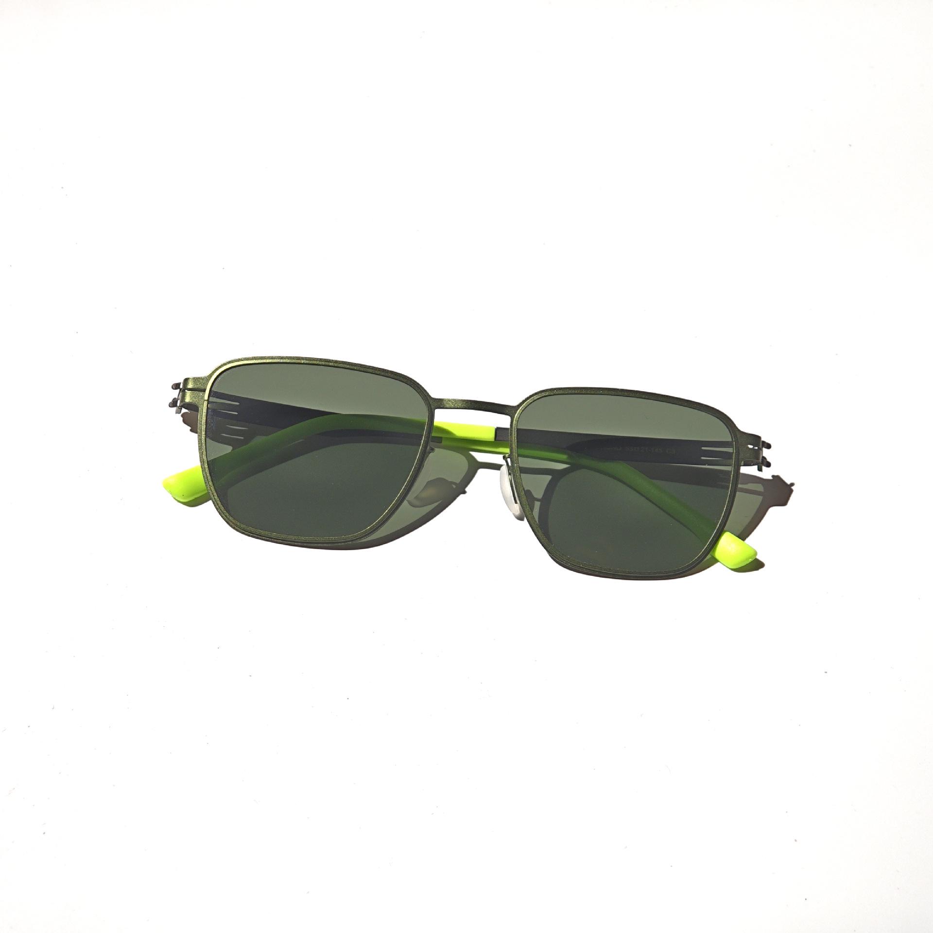 Men s & Women s Fashionable Large Frame Metal Sunglasses
