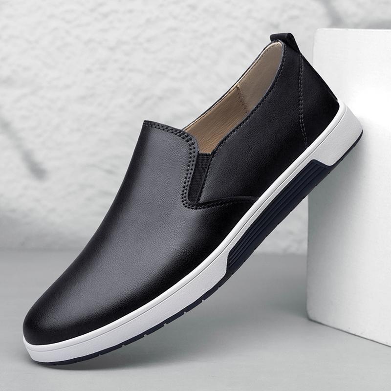 Fashion Simple Men Slip on Loafers Hot Sale Fashion Casual Shoes Man Original Lightweight Vulcanize Shoes for Men New Arrival Sneakers
