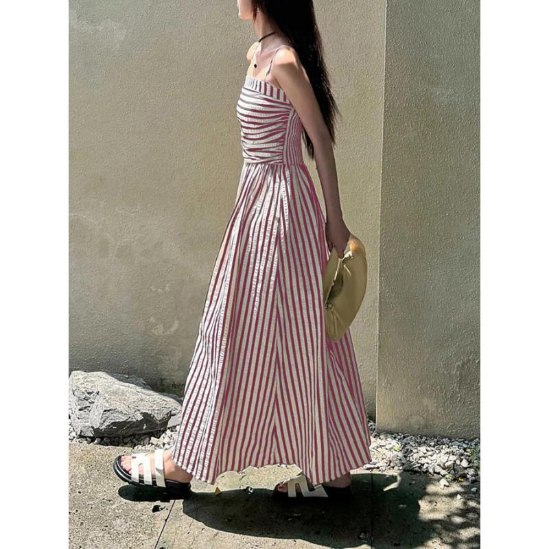 Vertikal gestreiftes Kleid Spaghettiträger Bandeau Schulterfrei Raffung in der Taille A-Linie Mit Taschen Sommerlich Lässig Strandurlaub Damen Langes Kleid