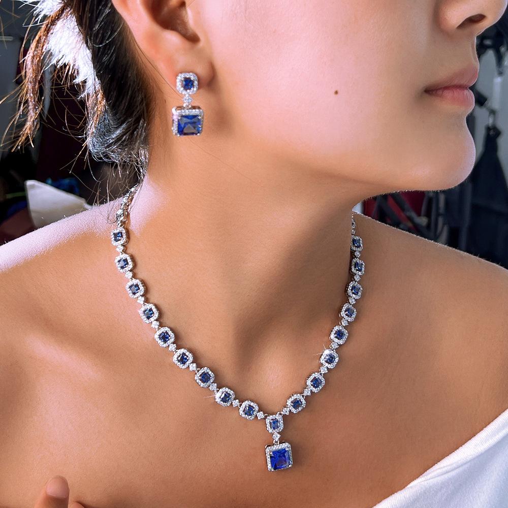 High-End Light Luxury Jewelry, Luxury Square Zircon Two-Piece Set, Dinner Bride Dress Necklace, Earrings Cover Chain.