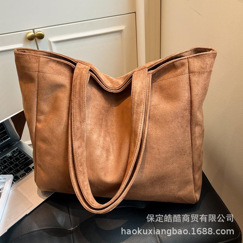 Commuter Retro Large-capacity Bag Women's 2025 New Casual Simple Shoulder Bag Autumn and Winter Portable Tote Bag