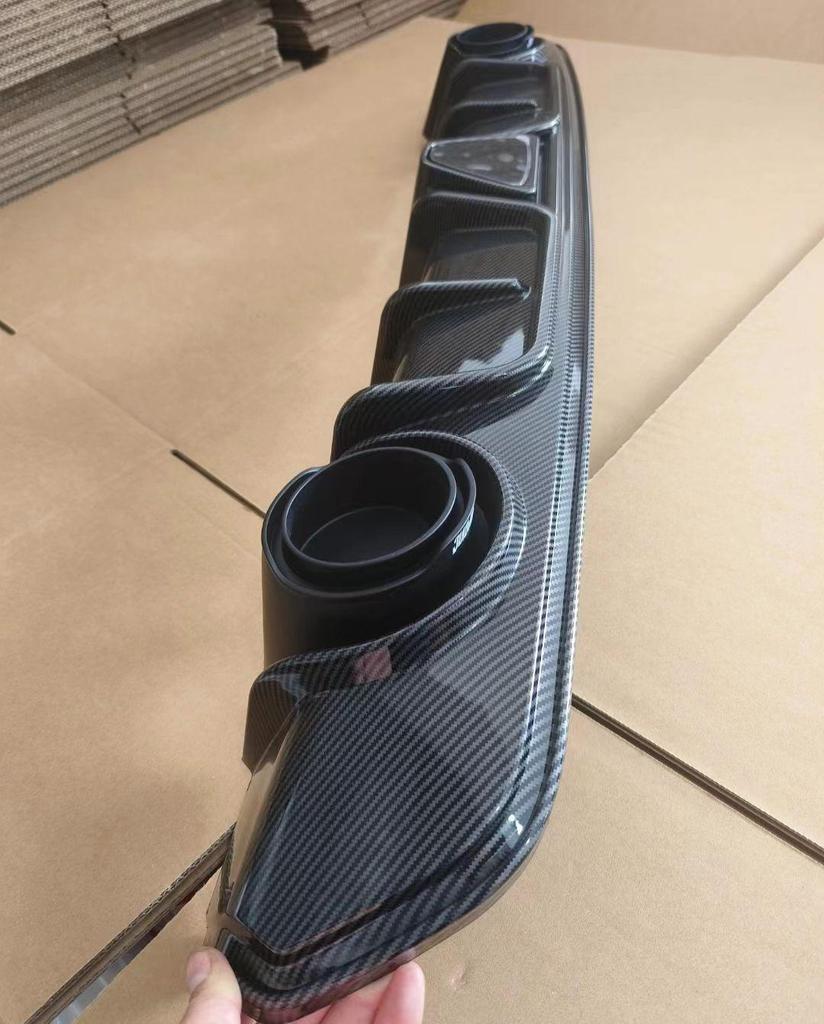 14th Gen Sylphy Rear Lip Spoiler with Navigation Light (2020-2022)