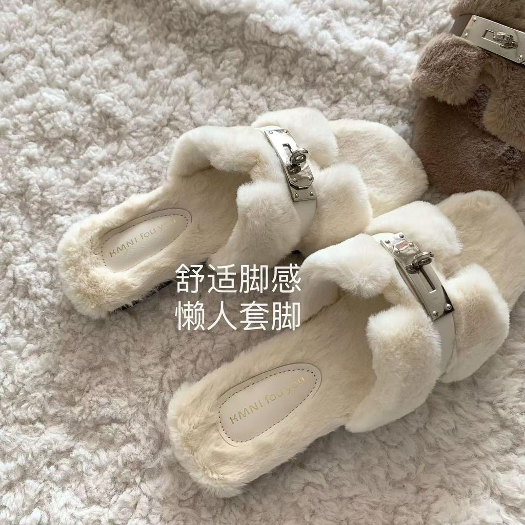 Internet-Berühmtheit flauschige Hausschuhe Damen tragen 2025 Herbst und Winter neu dicksohlige Ein-Wort-Schlepp kleine duftende Trend Plüschhausschuhe