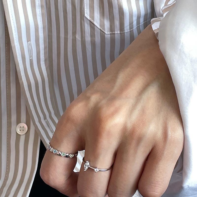 Bague Exquise en Cuivre Réglable en Forme de Cœur Avec des Pierres de Zircon Colorées Pour Femmes