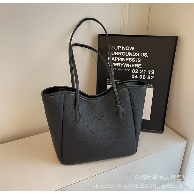 Explosive large-capacity soft-sided casual shoulder bag 2025 new retro underarm bag commuter tote bag