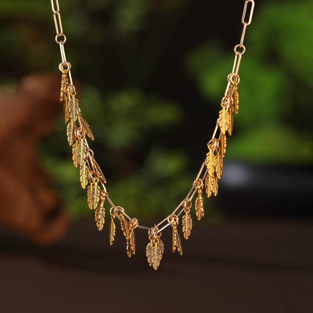 Pendentif long fleur géométrique creuse couleur émail, pendentif collier polyvalent en forme de cœur pour femme à sens élevé