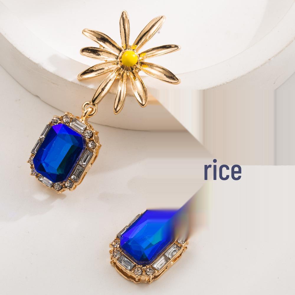 Geometric Floral Daisy Rhinestone & Pearl Long Earrings: Elegant & Versatile