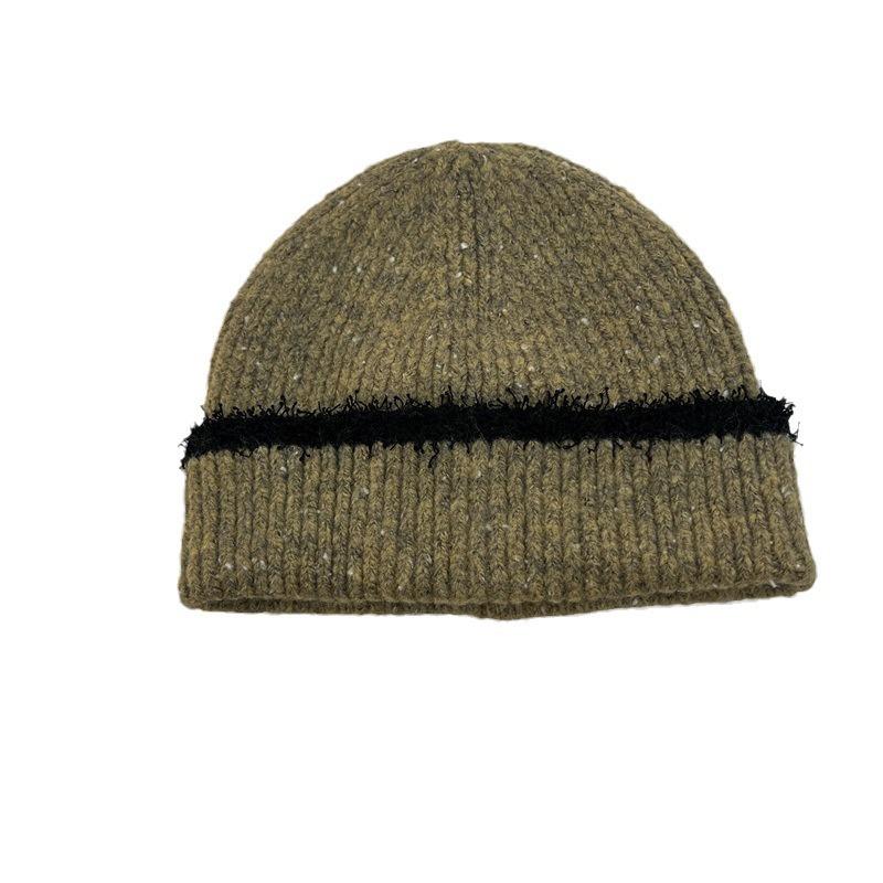 New autumn and winter big head circumference warm thickened knitted hat striped face small wool hat women