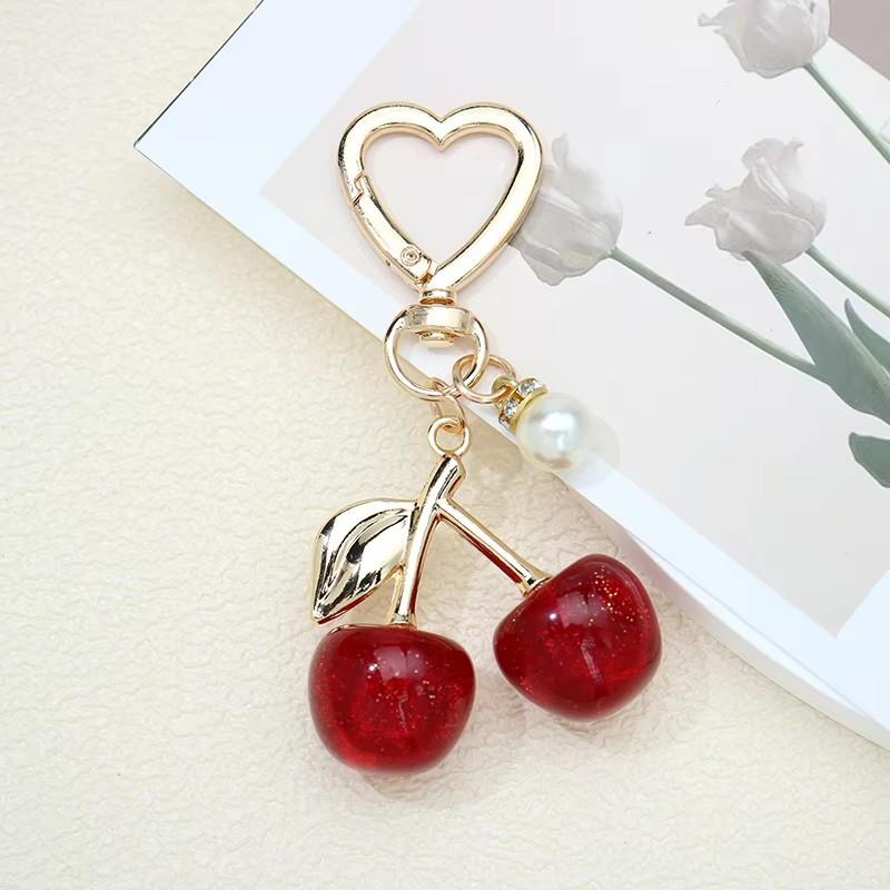 

Yogodlns Fashion Fresh Resin Cherry Bag Pendnat for Women Sweet Exquisite Cute Fruit Handbag Decor one size красный
