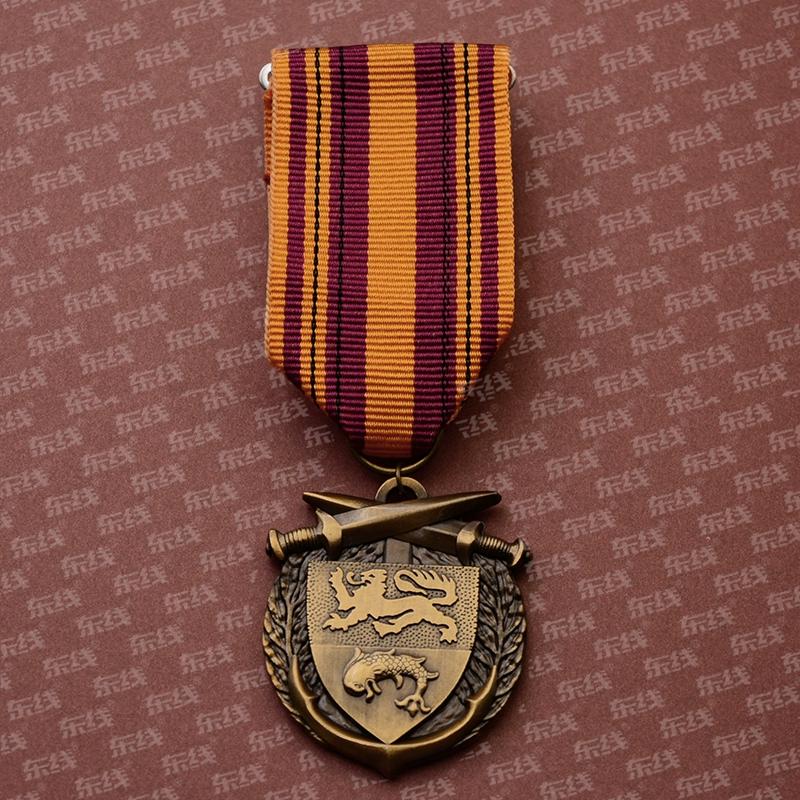 Reprodukce Řádu čestné legie a Řádu invalidů císaře Napoleona ve Francii na východní frontě