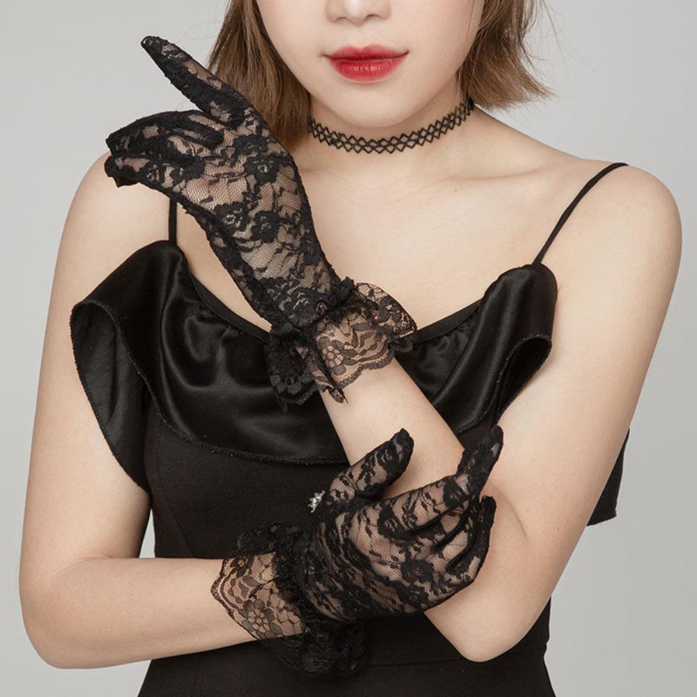 Wrist Length Women's Lace Gloves Full Finger Gloves for Dinner Fancy Costume Accessories