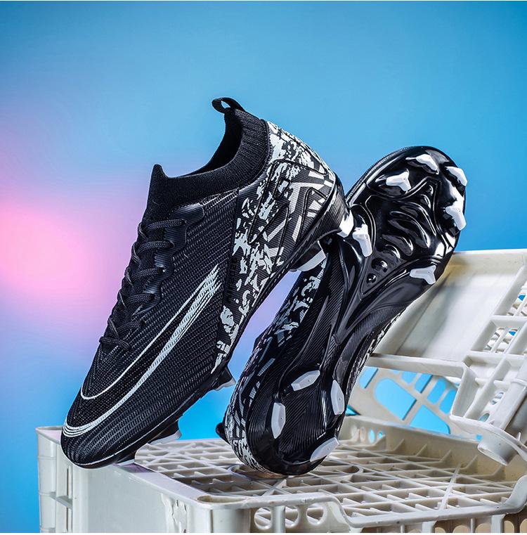 Children's Football Studded Shoes for Boys and Girls in Middle and Primary School