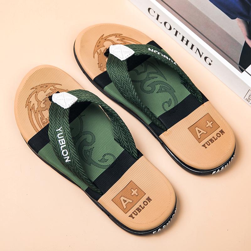 Plus Size Korean Style Men's Flip Flops: Trendy Beach Sandals with Personality