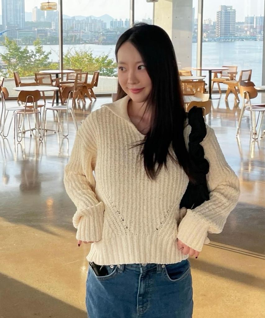 BLOND9 Volume Open Collar Boucle Knit_Ivory