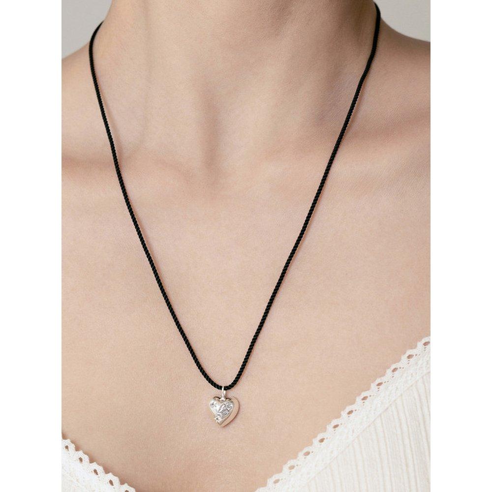 (925 Silver) Witty Cubic Heart String Necklace Nz2118