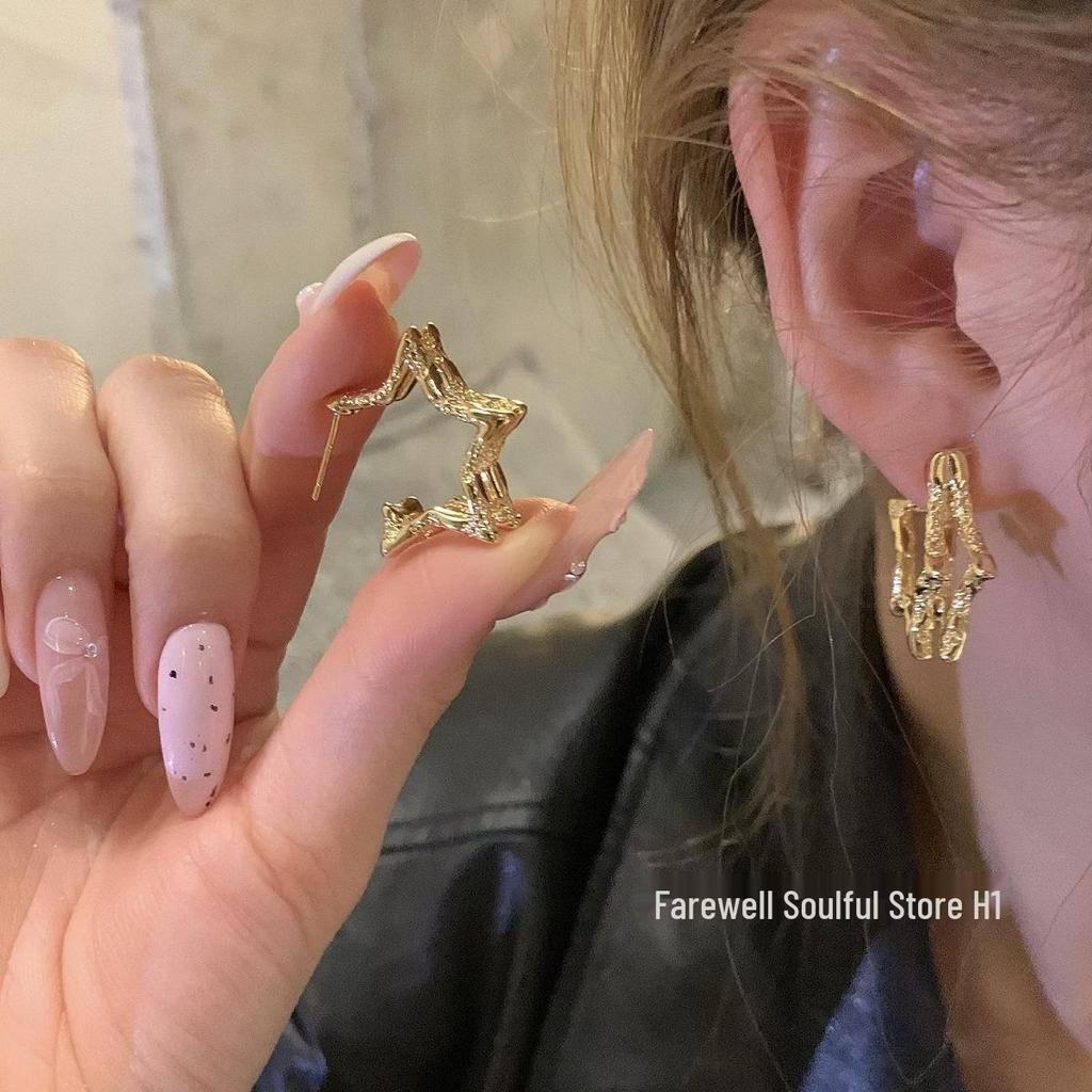 Bestselling 2024 Minimalist Metal Star Stud Earrings - Cold Style Hoops for Women