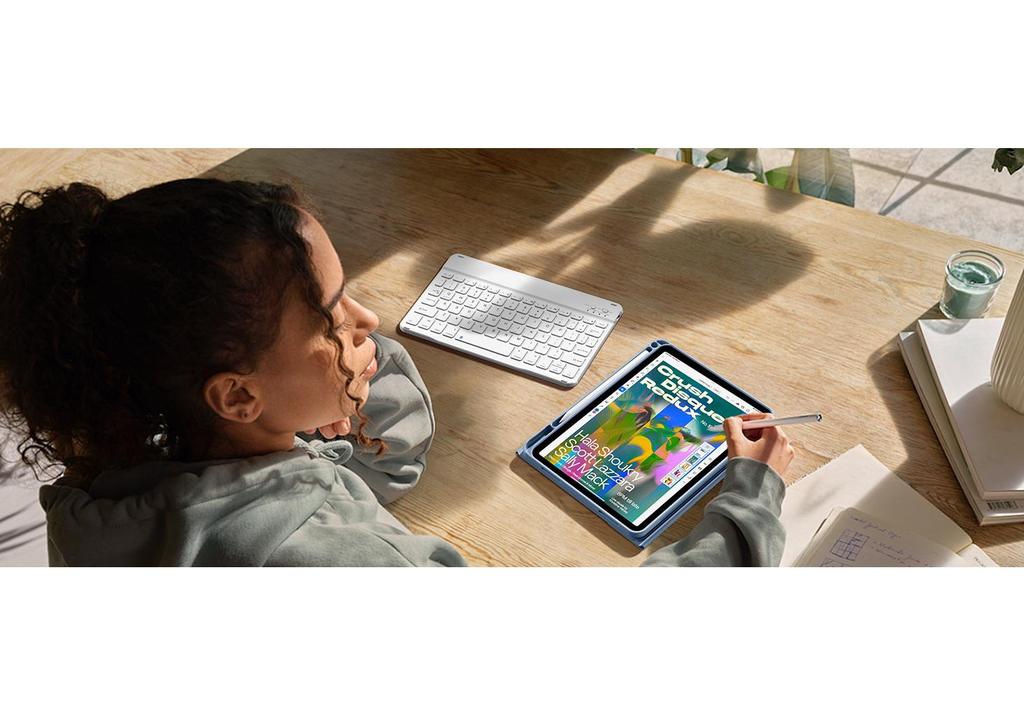 iPad Air 11th Gen Leather Case with Magnetic Backlit Keyboard and Pen Holder - Fits Pro 11/10.9