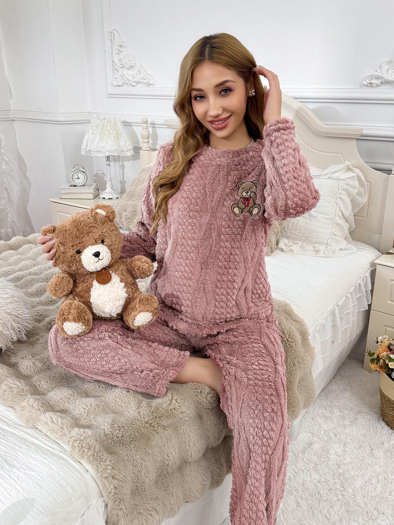 

2025 Autumn Winter New Sleepwear Long Sleeve Pajamas Suit Warm Coralfleece Top Pants 2Pcs Loungewear Cute Bear Home Clothes XL