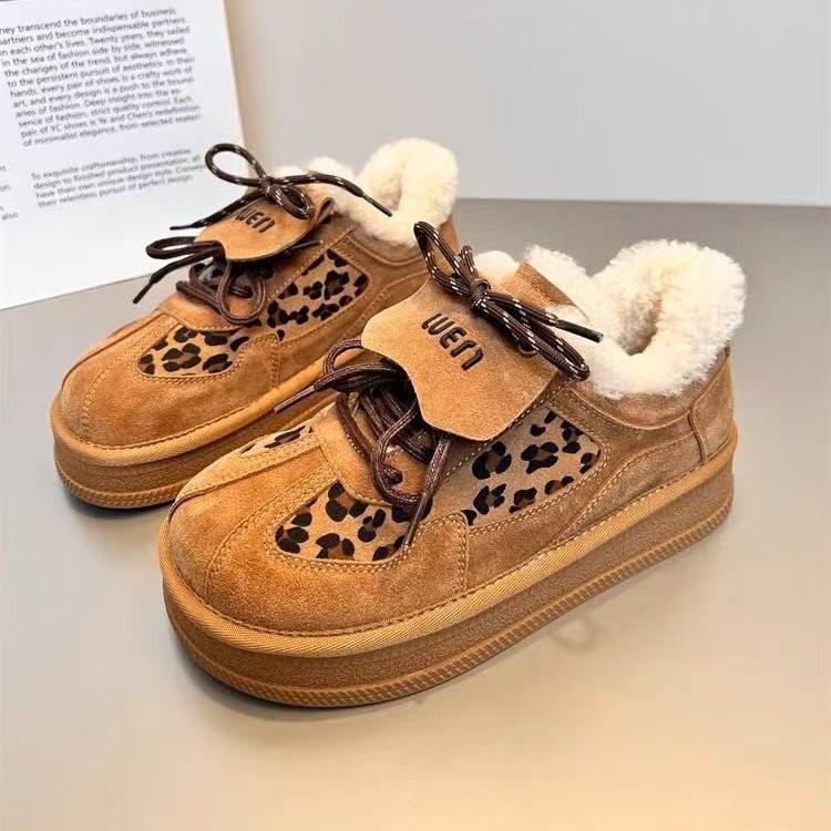 

Thick-soled snow boots women s 2025 winter new retro ugly cute Birkenstocks warm moral training shoes plush cotton shoes 40