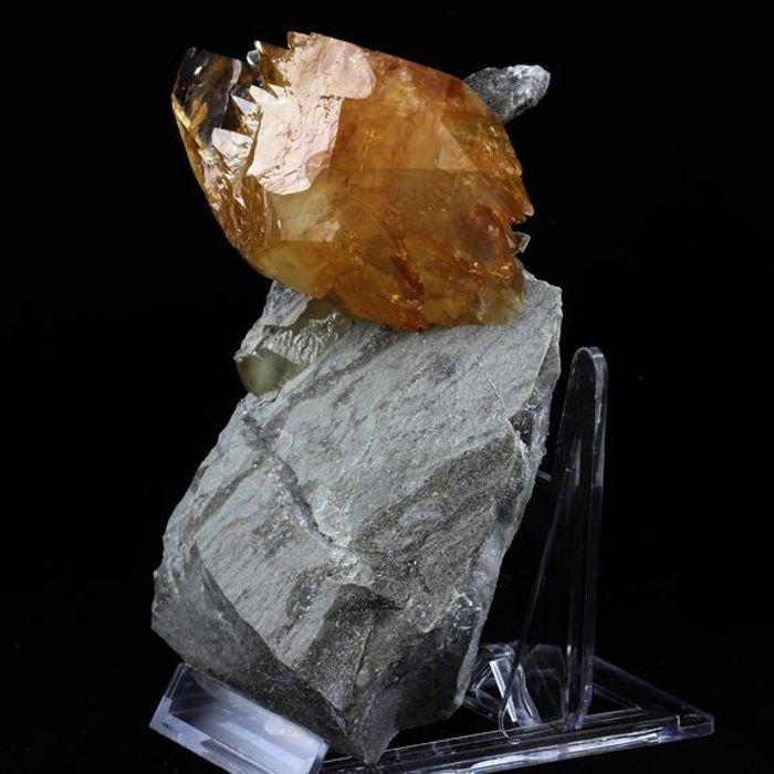 Pierres et Minéraux. Calcite. 4165.0 ct. Elmwood mine, Carthage, Tennessee, USA.