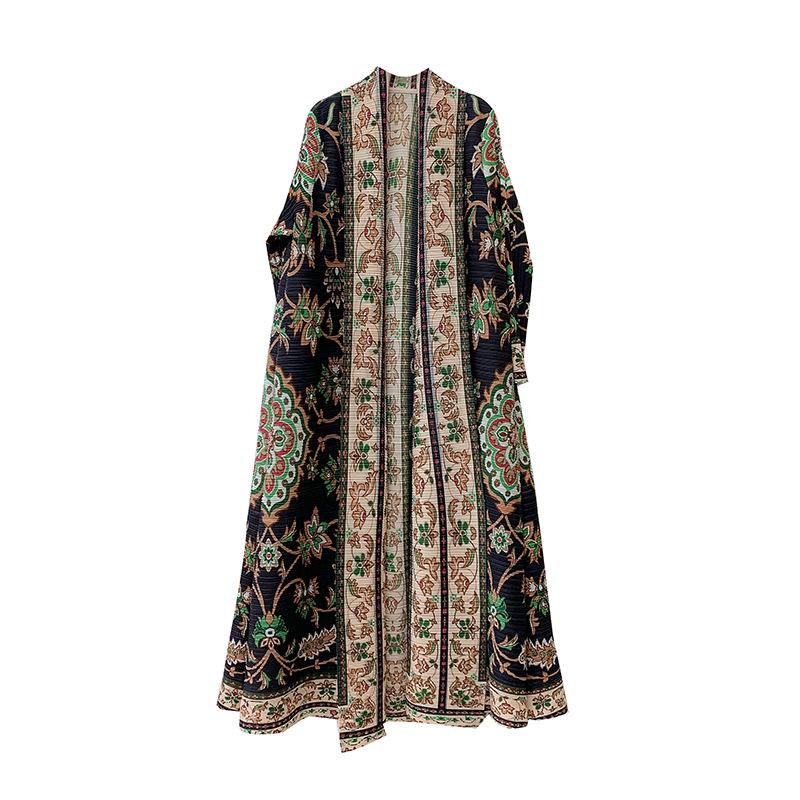 Muslim Middle Eastern Women's Pleated Long Robe Evening Dress with Lace-Up Detail