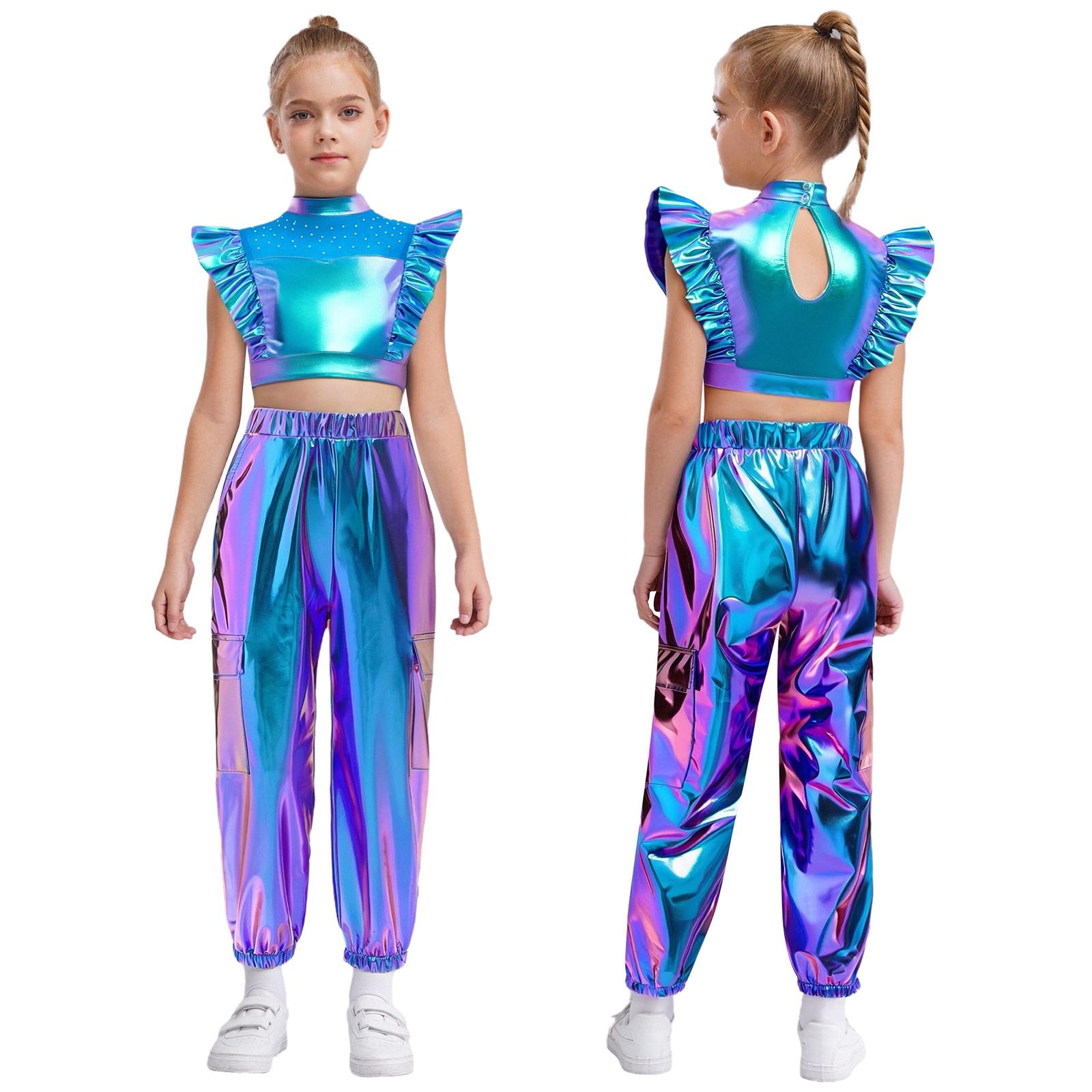 

Girls Hip-Hop Dance Costume Mock Neck Rhinestone Mesh Patchwork Sleeveless Metallic Ruffle Top Paired with Shiny Cargo Pants for Competition 5-6 Years синій