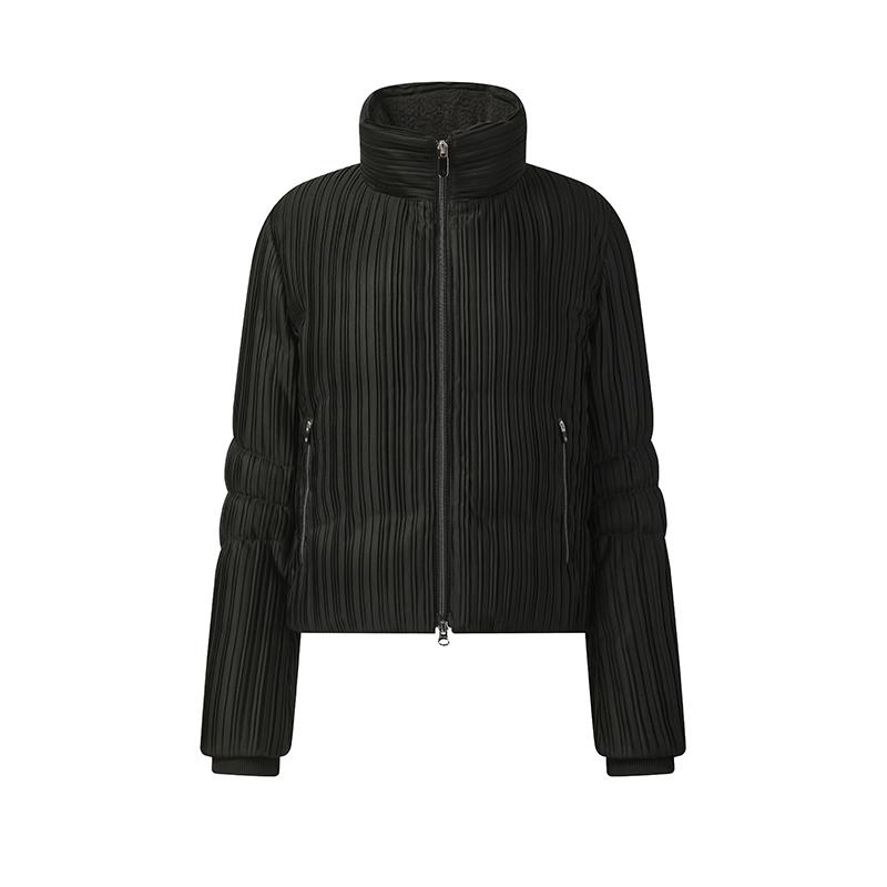 

FILA By Naoki Takizawa Trendy Casual Cool Striped Lightweight Stand Collar Down Jacket Women outerwear Black F11W542903FBK M