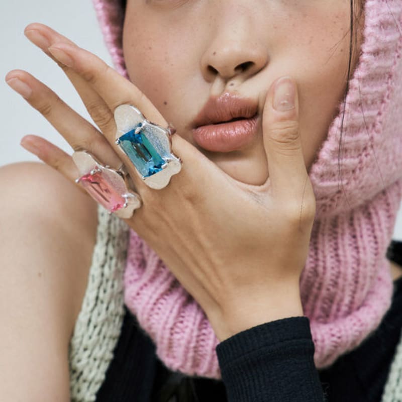 PARTY AFTER DARK Bold Daisy Ring