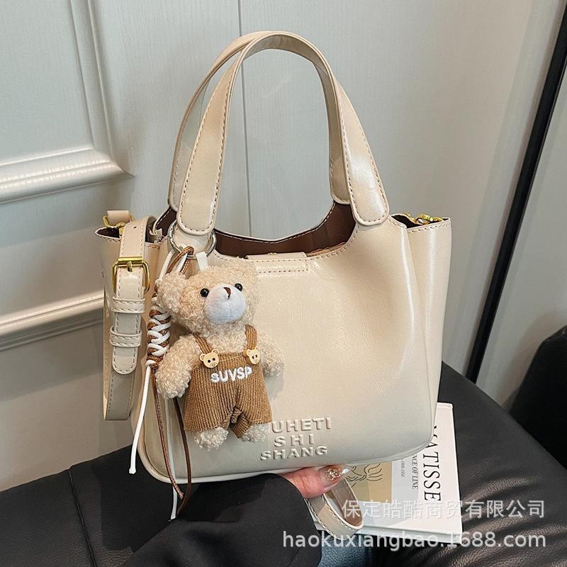 Super Fire Small Bag Women's Spring and Summer Versatile 2025 New Simple Messenger Bag Women's Popular Bucket Bag This Year