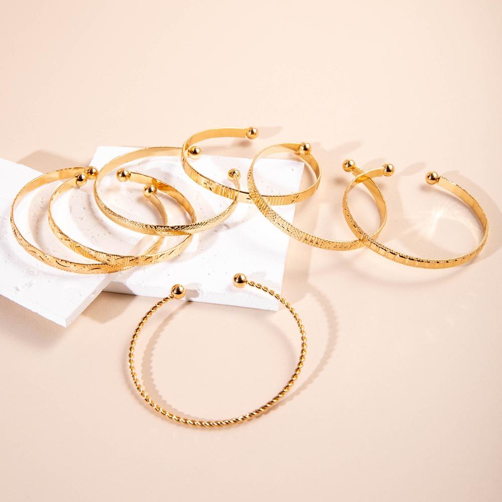 7 Pcs Set Fashion Retro Star Heart Bracelet Geometry Irregular Fold Wear Punk Opening Bangles Set for Women Men Jewelry Gifts