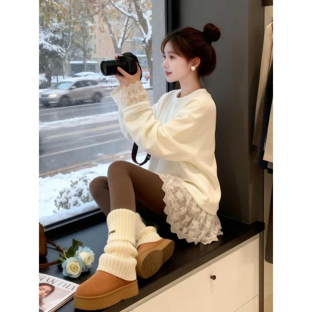 Plus Size Velvet Lace Patchwork Long Sleeve Top for Women - Autumn/Winter 2025 Loose Slimming Base Layer
