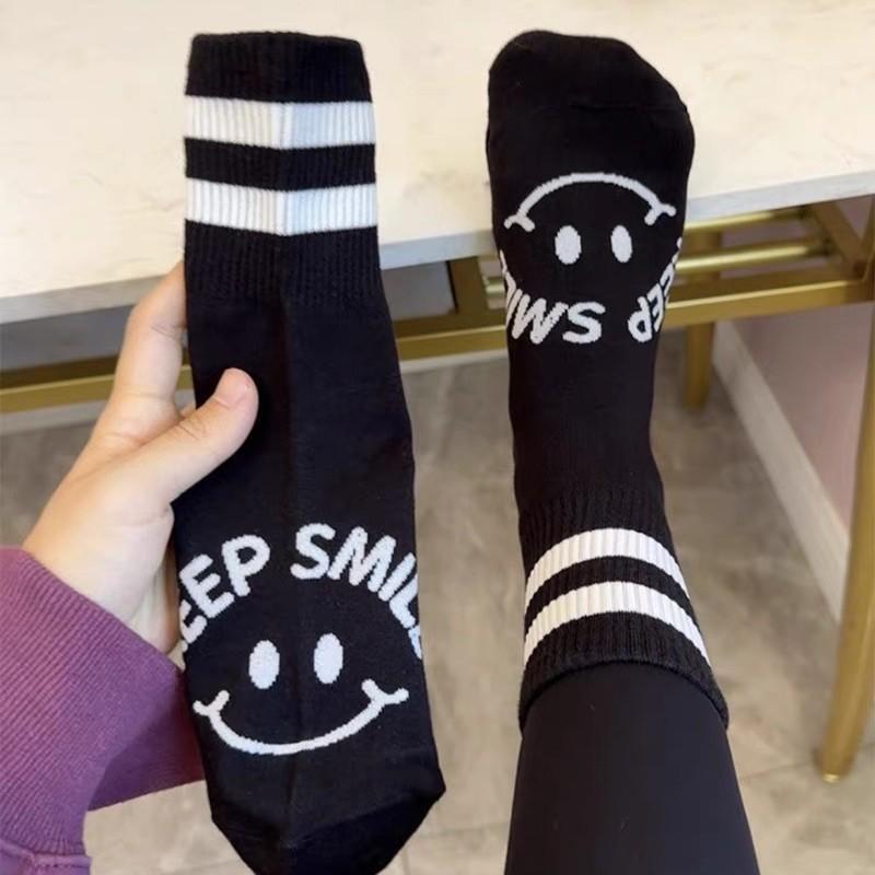 Dongdaemun Parallel Bar Striped Smiley Socks Pure Cotton Black And White Mid-Leg Socks With Shark Pants Sports Socks