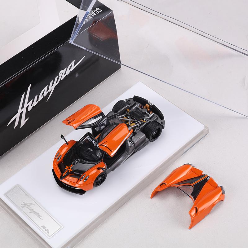 HKM 1:64 Huayra Diecast Alloy Model Car Can Open The Door And The Hood