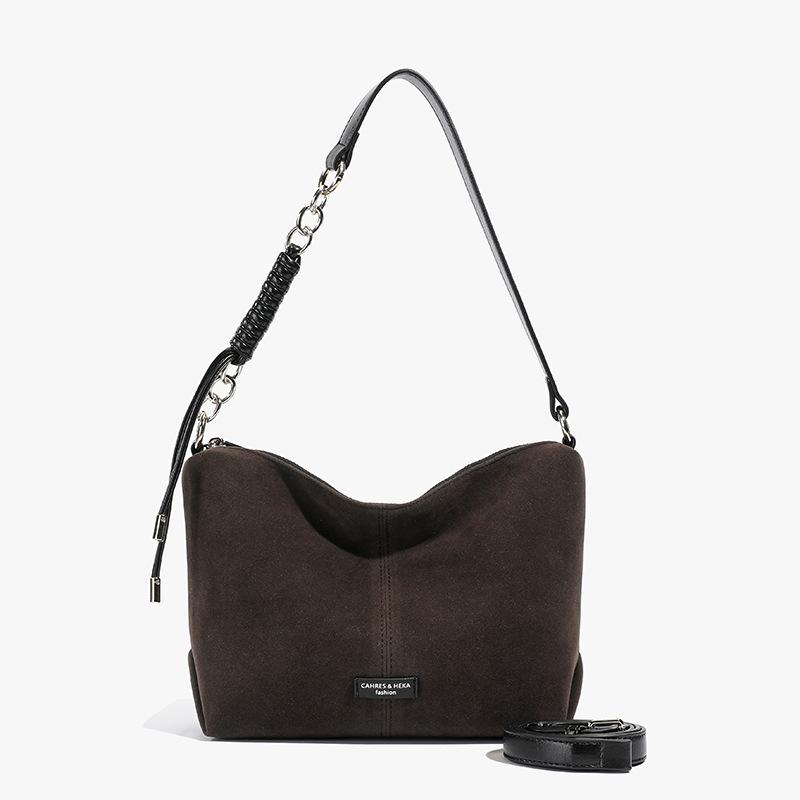 Autumn and winter retro matte bag women's 2025 new versatile shoulder underarm messenger bag niche portable bucket bag