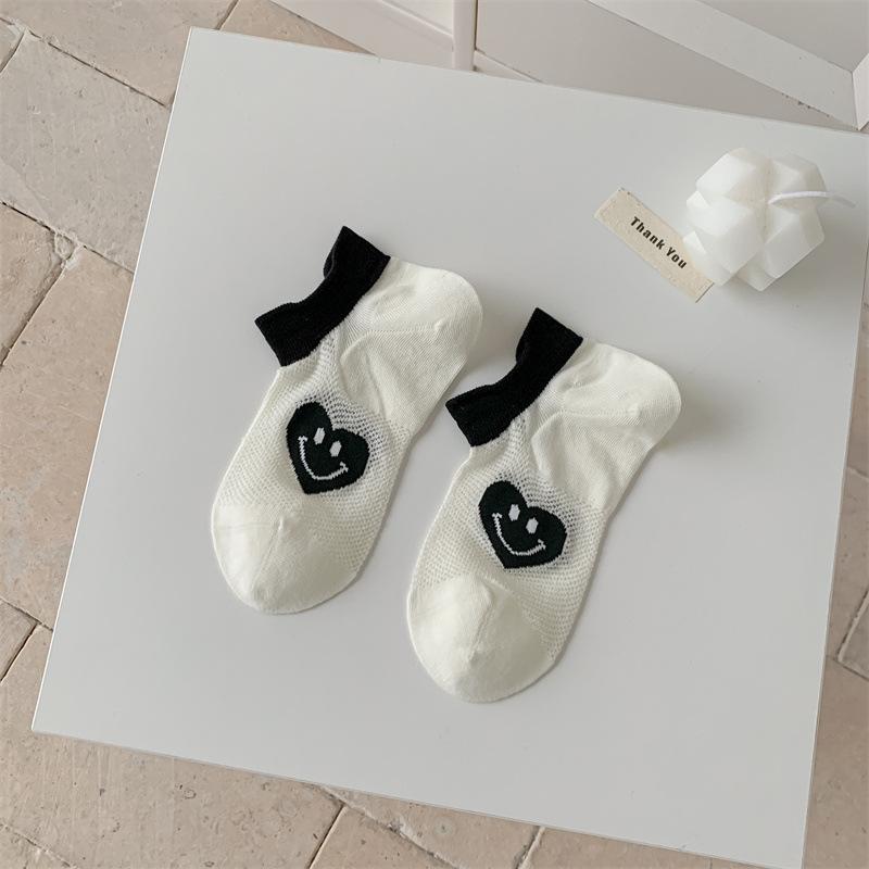 

Thin Cute Cartoon Mesh Socks Female Student Light Mouth Black Smiley Face Low Top Cotton Socks Boneless One size fits all молоко, білий колір