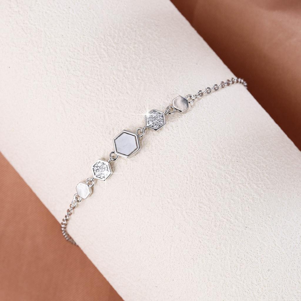 Fashion Micro Inlaid Zircon Bracelet Female Six Deformation Shell Bracelet Personality Fashion Exquisite Opal Bracelet