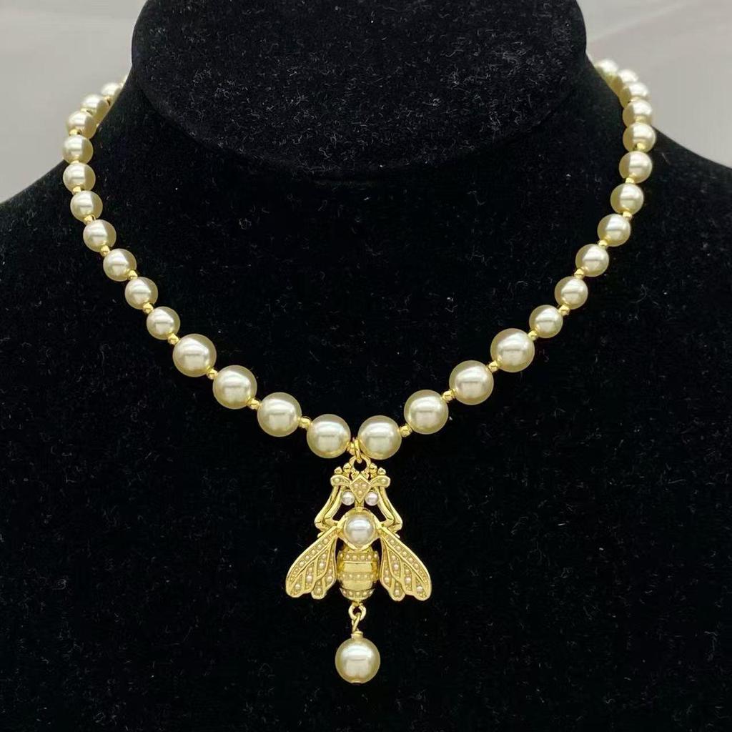 Elegante Strass-Halskette 2025: Hochwertiger Schmuck für Damen