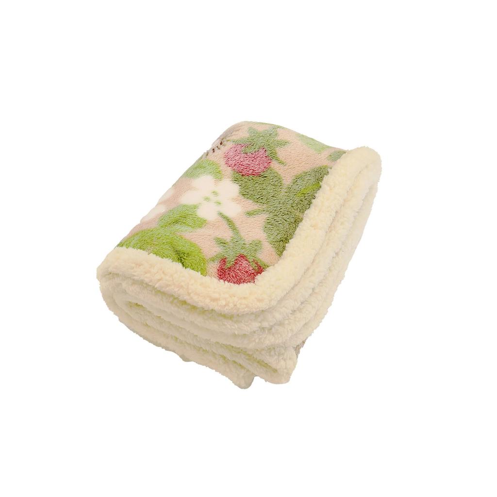 Marushin Ghibli "My Neighbor Totoro" Totoro Found a Strawberry Blanket, Cute, Fluffy Boa, Stylish, Winter Warmer, 1125014500