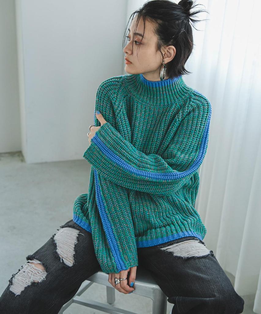 Yumetembo Women's Sleeve Line Colorful Mix Knit 532803 Gray