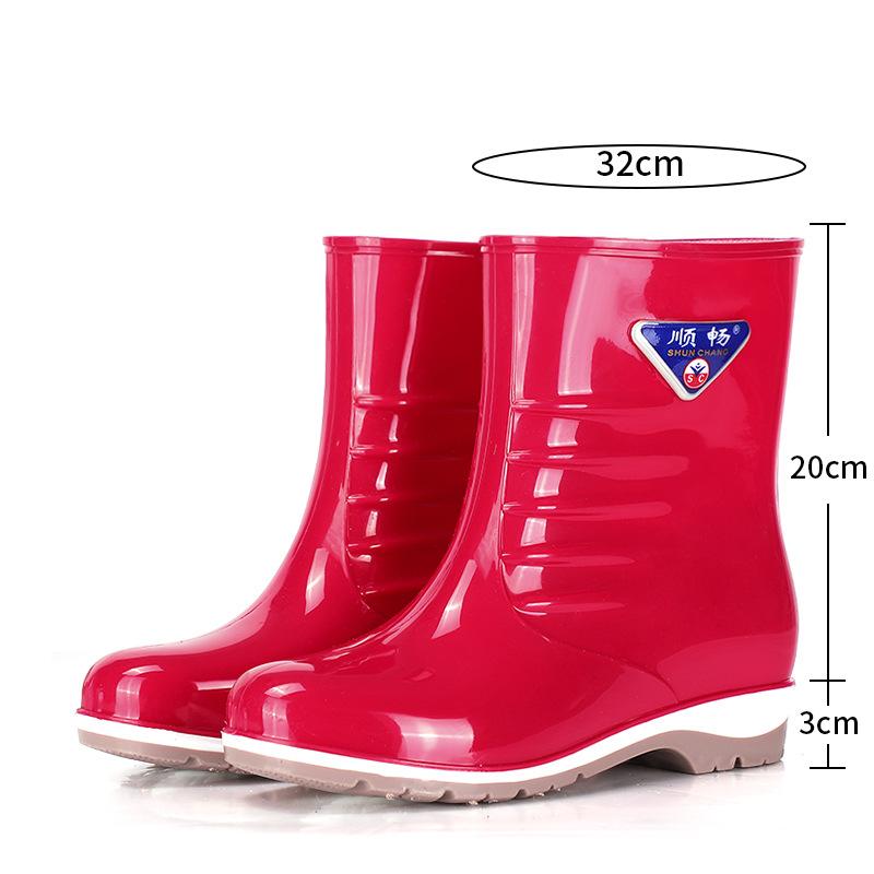 Frühlings- und Herbstmode Regenschuhe Mittellang und Kurz Damen-Gummistiefel Outdoor Ärmel Watschuhe Verdickt Mama Küche Gummischuhe Gartenschuhe